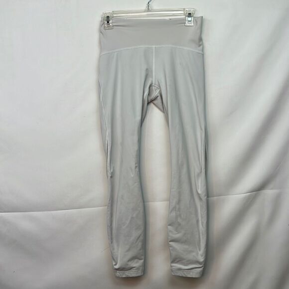 Lululemon Train Times White 7/8 length leggings with mesh accent. GUC size 6 - Picture 5 of 13